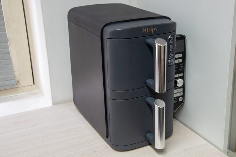 Ninja Double Stack XL 9.5L Air Fryer SL400UK Review: Max capacity, minimum size