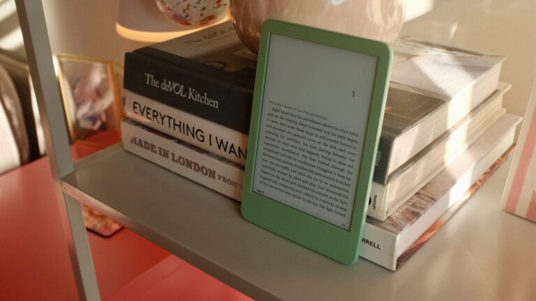 Amazon Kindle (2024) Review: Easy to recommend